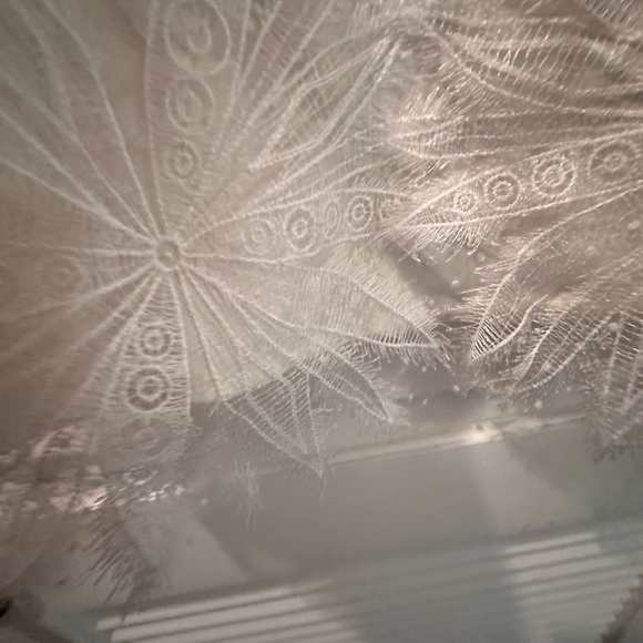 INAMORE White Feather dress - Picture 5 of 11